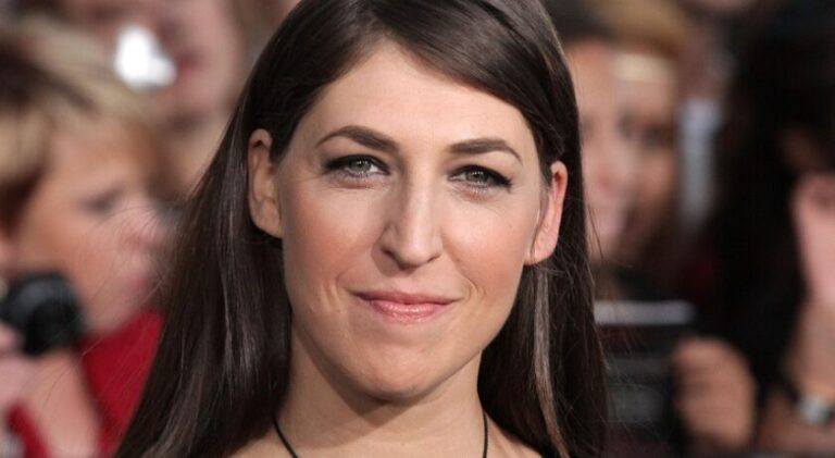 Update Ousted ‘jeopardy Host Mayim Bialiks Salary Revealed Womenworking 7166